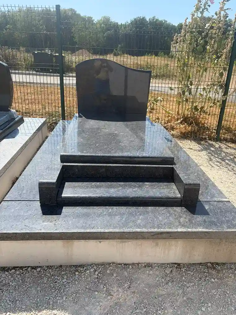 pierre tombale en Seine-et-marne
